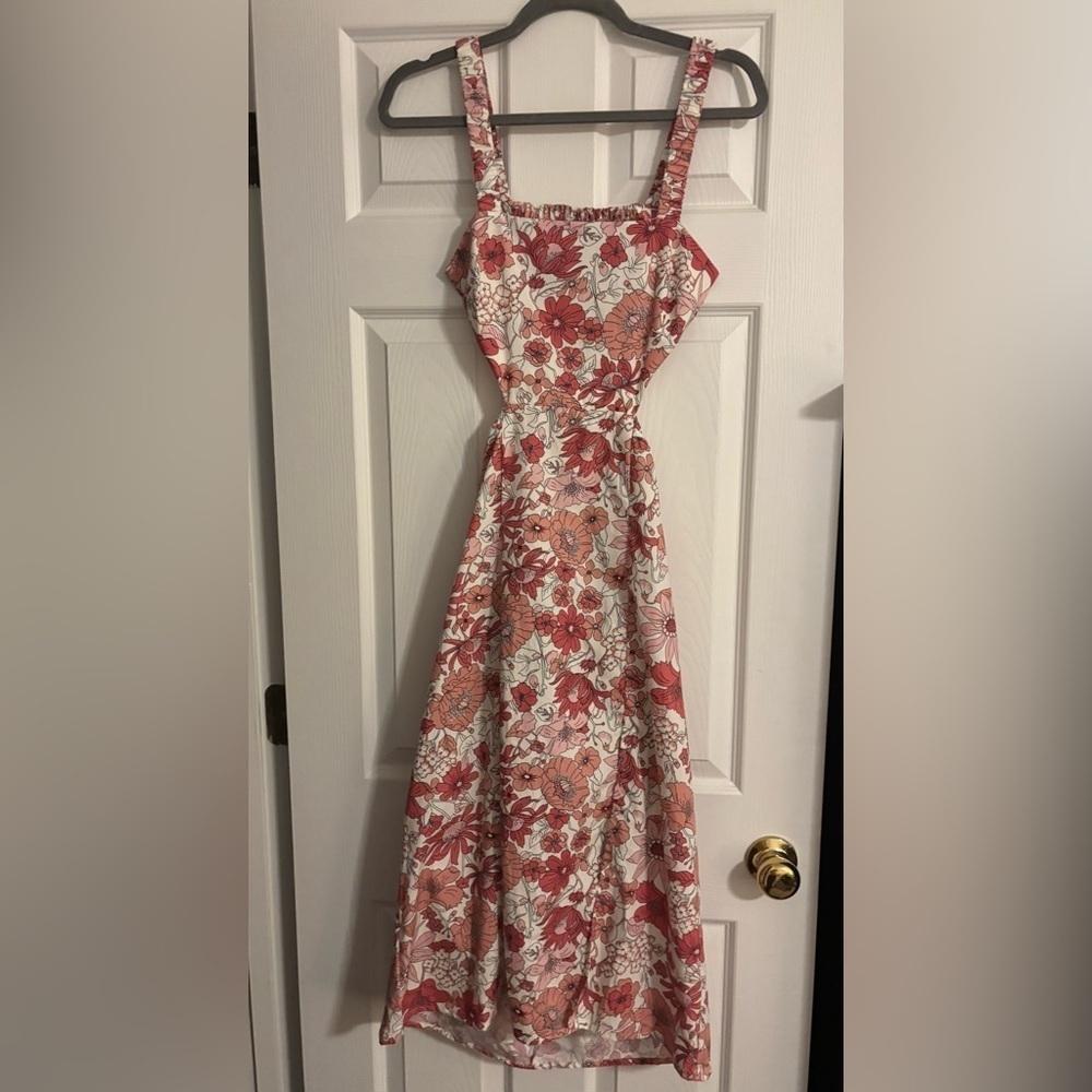 Forever 21 Floral Print Cutout Midi Dress - Picture 4 of 9